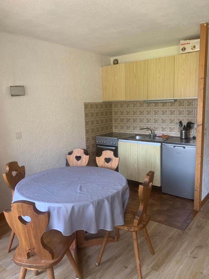 Appartement Avec Acces Piscine- Station- 4 Personnes Saint-Jean-dʼAulps Εξωτερικό φωτογραφία